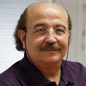 Dr-Elseweifi Urologe Dr.med. Aref Elseweifi leitet MASCULINE Berlin, mit Schwerpunkt Behandlung von vorzeitigem Samenerguss.