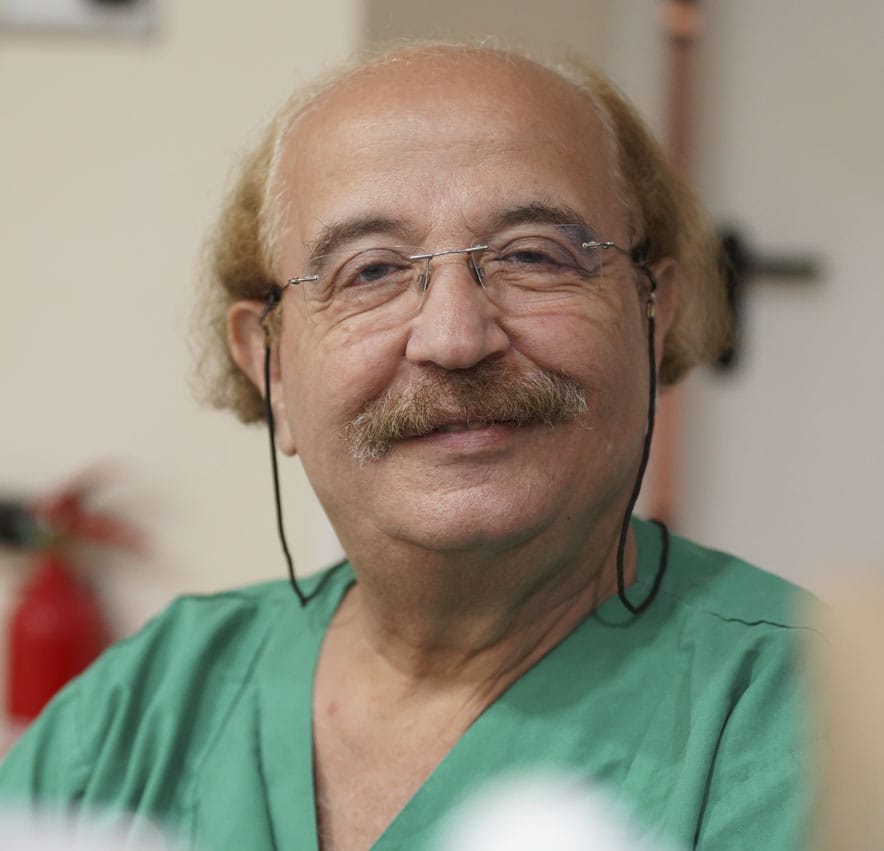 img_09_c Urologe Dr.med. Aref Elseweifi leitet MASCULINE Berlin, mit Schwerpunkt Behandlung von vorzeitigem Samenerguss.